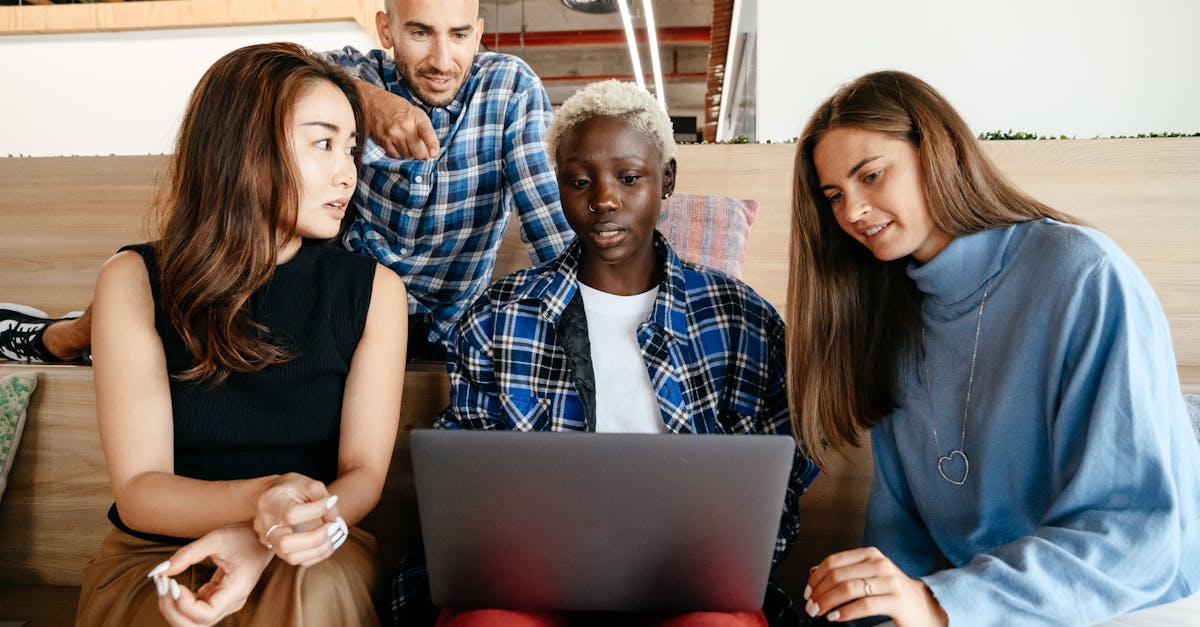 UED如何利用社交媒体上的故事营销企业?